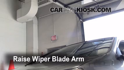 2003 Honda Civic Si 2.0L 4 Cyl. Windshield Wiper Blade (Front) Replace Wiper Blades